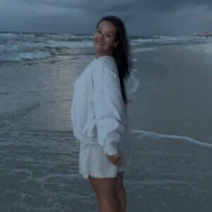 Meet your Posher, Madeline